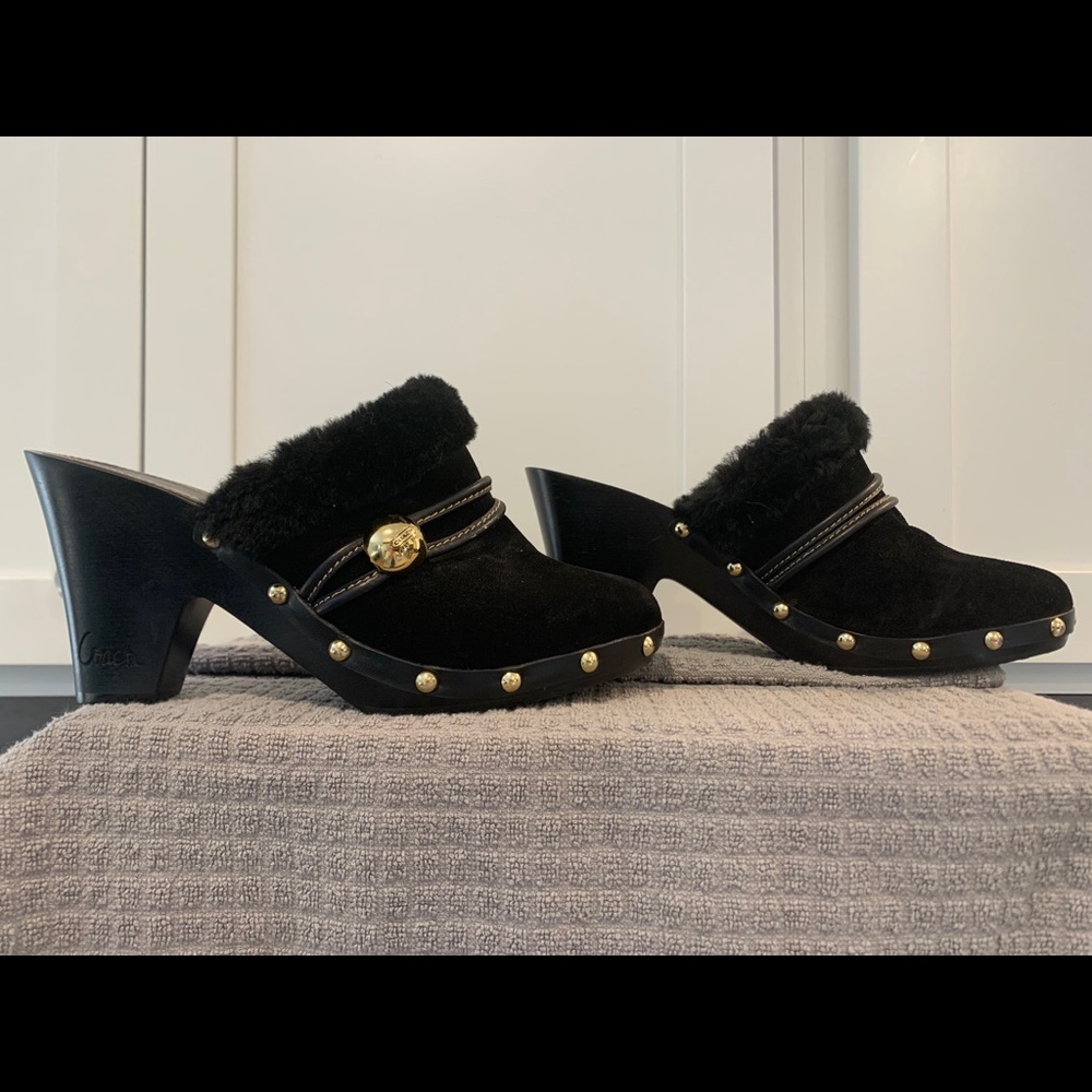 CLOGS
